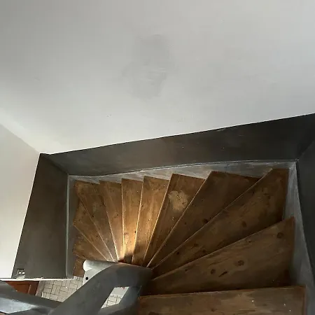 Artist's House, Heart Of Town