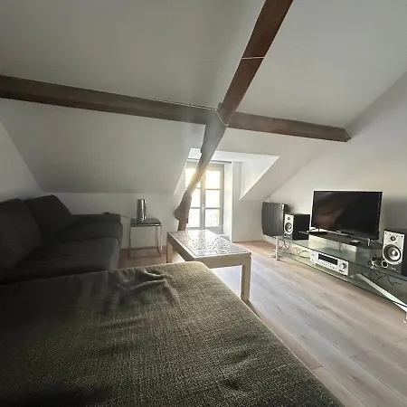 Artist's House, Heart Of Town