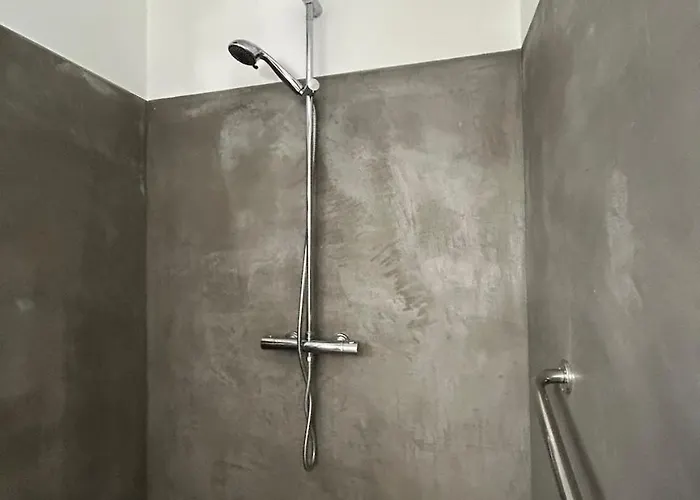 Hébergement de vacances Artist's House, Heart Of Town Batz-sur-Mer